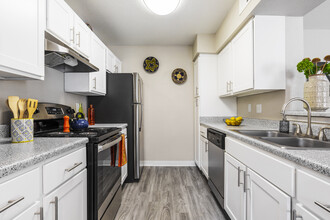 Alvarado Apartments in Albuquerque, NM - Building Photo - Interior Photo