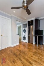 396 E 10th St in New York, NY - Building Photo - Building Photo