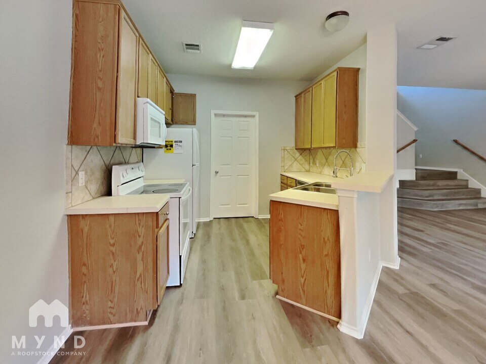 2632 Century Park Blvd in Austin, TX - Building Photo