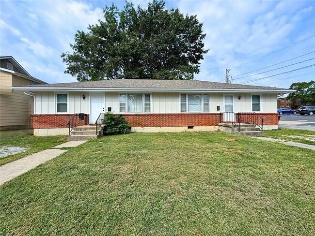 property at 606 Cleburn St