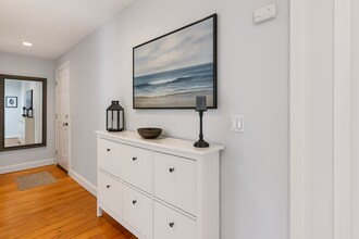 25 Essex St, Unit 25 Essex St Unit #1 in Salem, MA - Building Photo - Building Photo