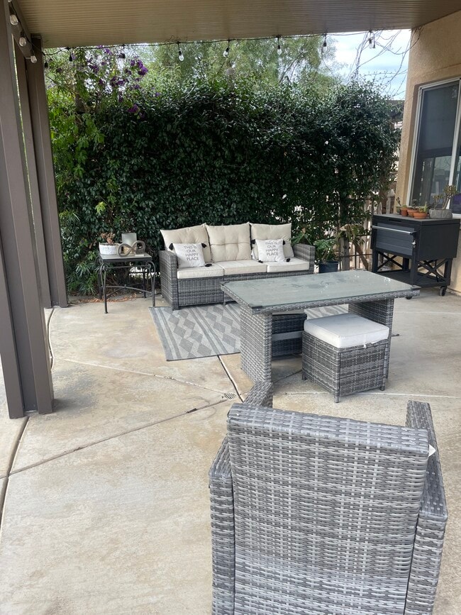 33965 Impatien Pl in Murrieta, CA - Building Photo - Building Photo