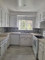 9145 Charleville Blvd in Beverly Hills, CA - Building Photo