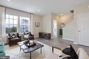 1995 Fauna Dr in Frederick, MD - Building Photo