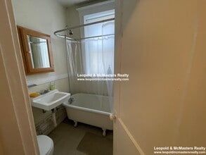 221 Kelton St, Unit Kelton Street in Boston, MA - Building Photo - Building Photo