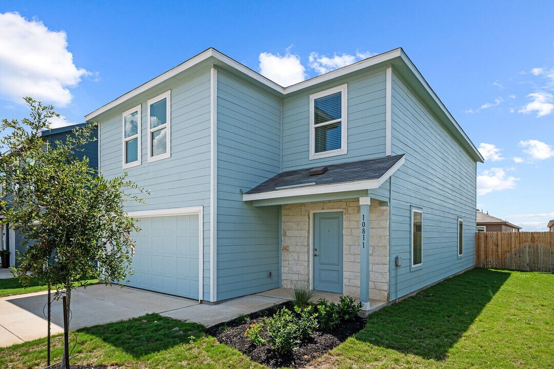 606 W Cypress St in San Antonio, TX - Building Photo