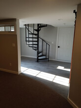 1054 Clintonville Rd, Unit 1054 Clintonville in Wallingford, CT - Building Photo - Building Photo