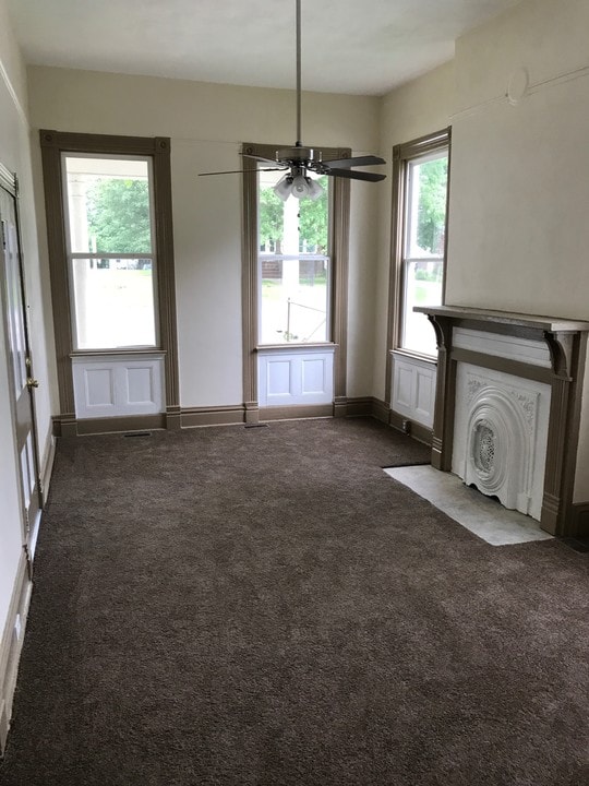 311 S Church St in Waterloo, IL - Building Photo