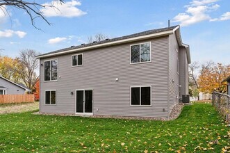 826 104th Ave NW in Coon Rapids, MN - Building Photo - Building Photo
