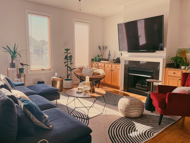4644 Lake Dr, Unit 4644 in Virginia Beach, VA - Building Photo - Building Photo