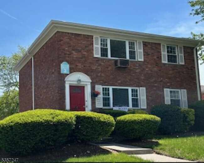 15A Atherton Ct in Wayne, NJ - Building Photo - Building Photo