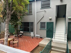 Libazi Gardens in Los Angeles, CA - Building Photo - Building Photo