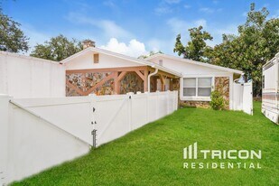 6401 81st Ave in Pinellas Park, FL - Building Photo