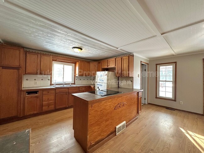 4400 Orchard Rd in Delton, MI - Building Photo - Building Photo