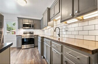 256 Lehigh Ave in Palmerton, PA - Foto de edificio - Building Photo