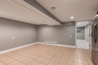 1122 W 19th St, Unit GDN in Chicago, IL - Building Photo - Building Photo