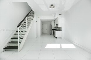 60 SW 13th St, Unit 2208 in Miami, FL - Building Photo