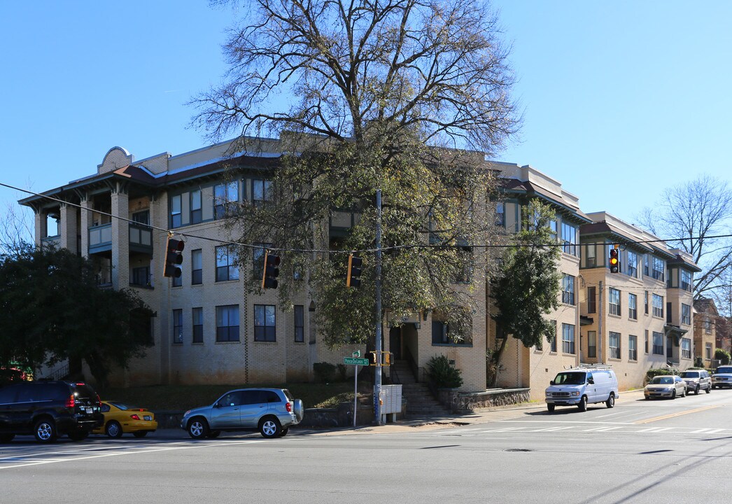 443 NE Ponce De Leon Ave in Atlanta, GA - Foto de edificio