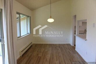 7612 37th St W in University Place, WA - Building Photo - Building Photo