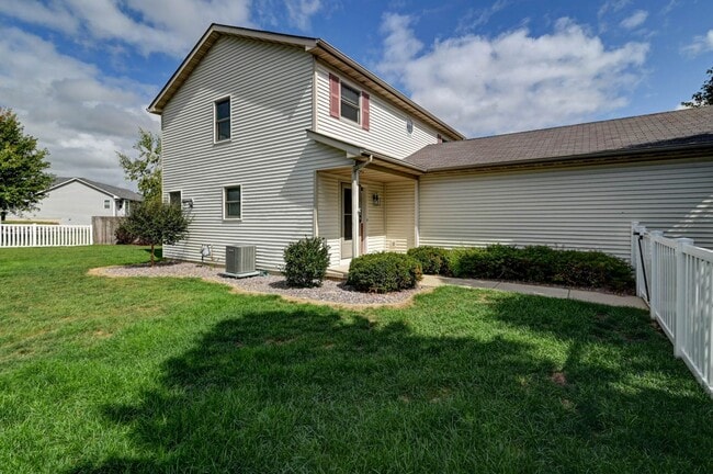 1398 Prairie Rose Dr in Sun Prairie, WI - Building Photo - Building Photo