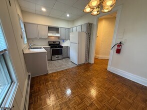18 Rockview Ave in North Plainfield, NJ - Building Photo - Building Photo