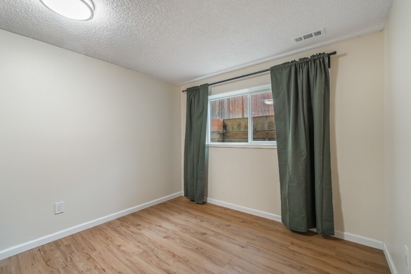 13265 SW Barlow Rd in Beaverton, OR - Building Photo