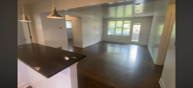 2534 W Fitch Ave, Unit G in Chicago, IL - Building Photo - Building Photo