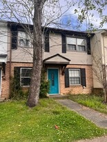 Oak Meadow Townhome in Auburn, AL - Building Photo