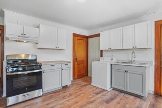 108 Barnum Ter in Stratford, CT - Building Photo - Building Photo