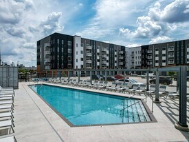 LINC at Gray's Station in Des Moines, IA - Building Photo