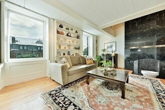 124 Beacon St in Boston, MA - Building Photo - Building Photo