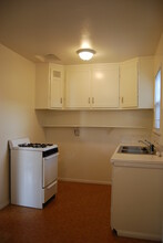 3029 Vancouver Ave in San Diego, CA - Building Photo - Building Photo