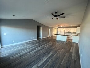 16754 Hunters Ridge Ln in St. Robert, MO - Building Photo - Building Photo