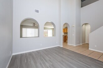 5320 N Santa Fe Heights St in North Las Vegas, NV - Building Photo - Building Photo
