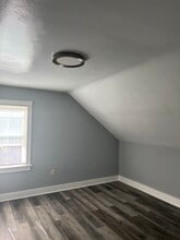 32 Tuxedo Ave in Providence, RI - Building Photo - Building Photo