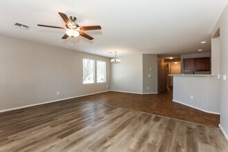 1126 E Daniella Dr in San Tan Valley, AZ - Building Photo - Building Photo
