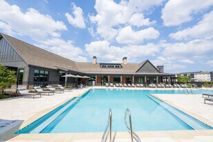 Woodside at Seven Pines in Jacksonville, FL - Building Photo