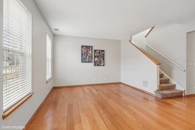 2531 Congress Ave in Aurora, IL - Building Photo - Building Photo