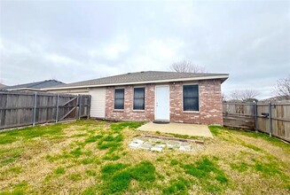 2549 Eastwood Dr in Rockwall, TX - Building Photo - Building Photo