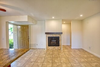 10373 Azuaga St in San Diego, CA - Building Photo - Building Photo