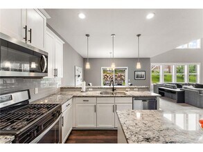 5140 Kimberly Ln N in Plymouth, MN - Building Photo - Building Photo