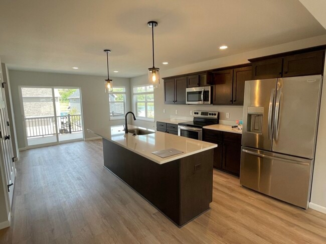 2157 Spring Dreams Ln in Madison, WI - Building Photo - Building Photo