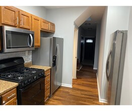 2800 The Alameda in Baltimore, MD - Building Photo - Building Photo