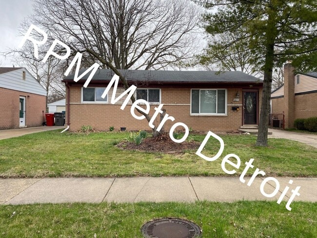 property at 33633 Cheryl St