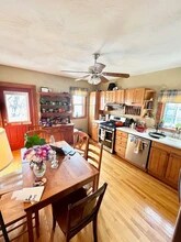 121 Lowell St, Unit 2 in Somerville, MA - Building Photo - Building Photo