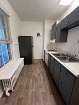 2171 12th St, Unit Left in Troy, NY - Building Photo