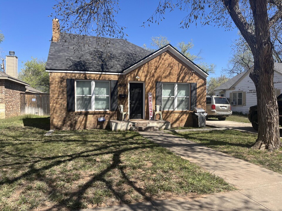 2608 23rd St in Lubbock, TX - Building Photo