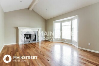 121 E Remington Terrace in Raymore, MO - Building Photo - Building Photo