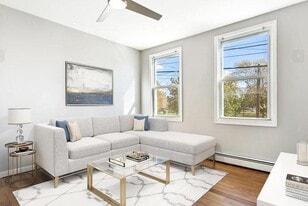 475 Palisade Ave, Unit 4 in Jersey City, NJ - Building Photo