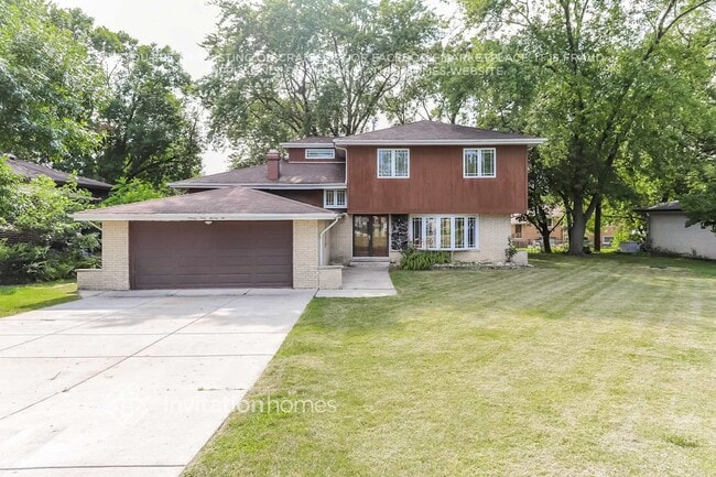 property at 9922 S 86th Ave